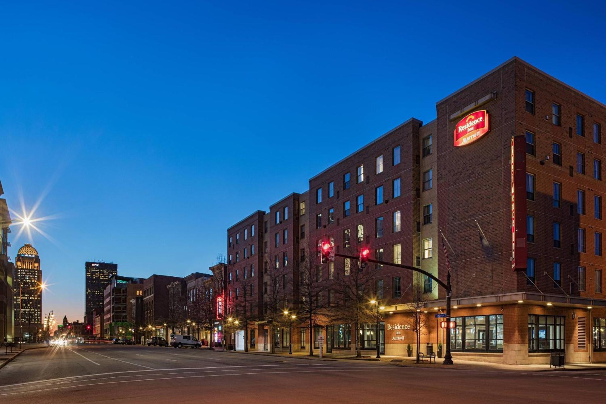 Residence Inn Louisville Downtown Экстерьер фото